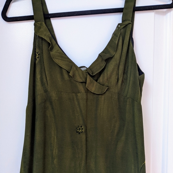 NWOT Gorgeous Olive/Deep Green Midi/Maxi Dress - Picture 3 of 14